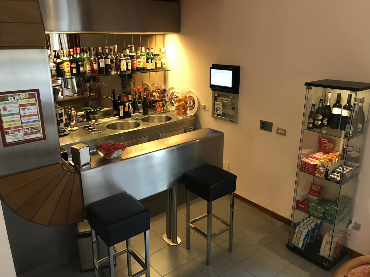 Hotel Arpa Rimini Eksteriør bilde