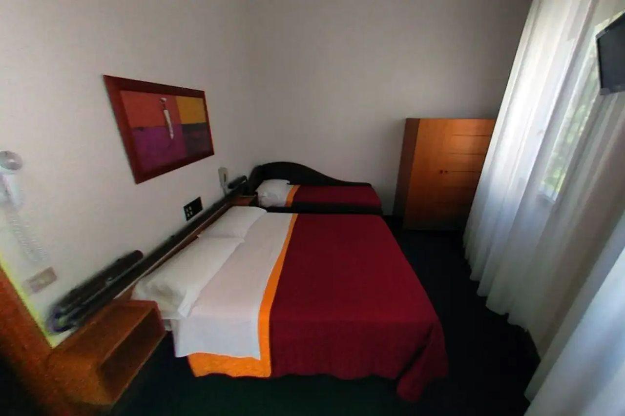 Hotel Arpa Rimini Eksteriør bilde