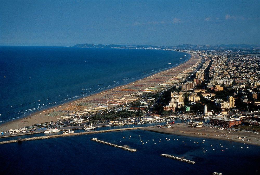 Hotel Arpa Rimini Eksteriør bilde