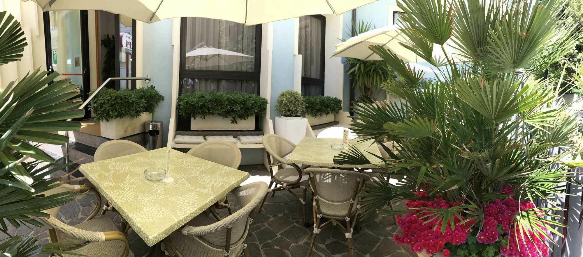 Hotel Arpa Rimini Eksteriør bilde