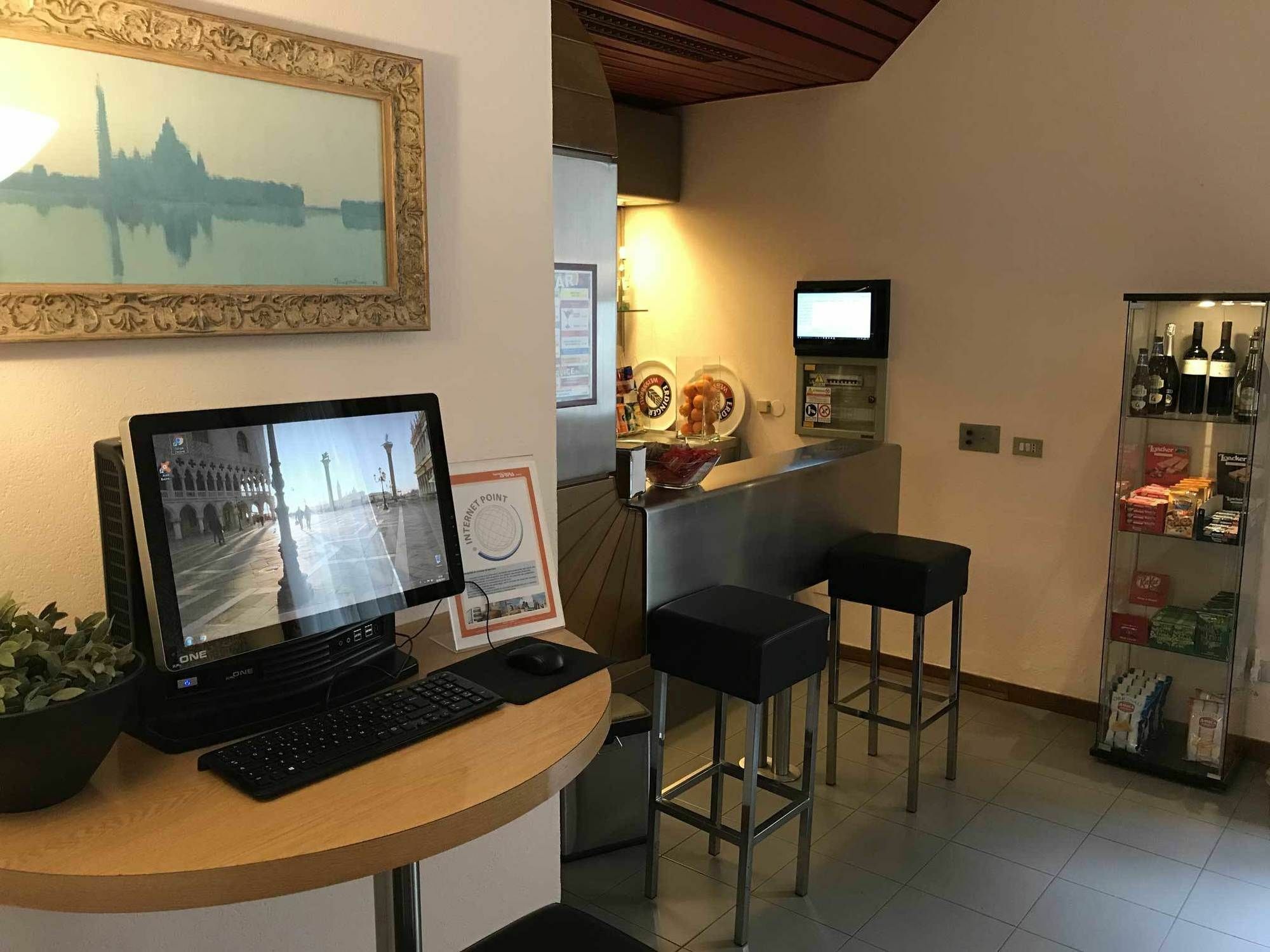 Hotel Arpa Rimini Eksteriør bilde